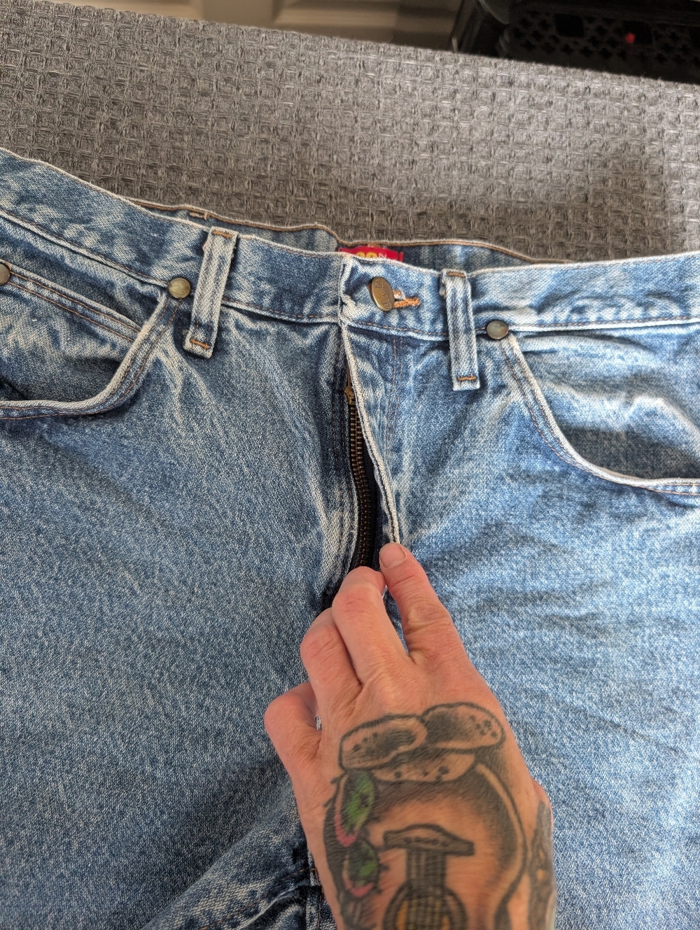 Wrangler Distressed High-Waist Denim Shorts - Light Blue - Picture 5 of 10